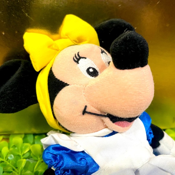 DISNEY EXCLUSIVE NWT VTG 90s MINNIE MOUSSE AS ALICE IN WONDERLAND BEAN BAG PLUSH - Picture 10 of 12